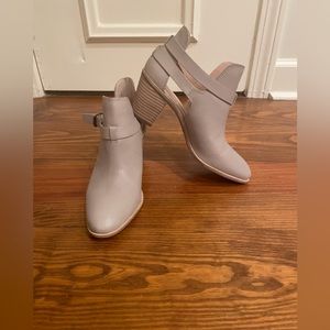Nude/taupe booties, size 7.5